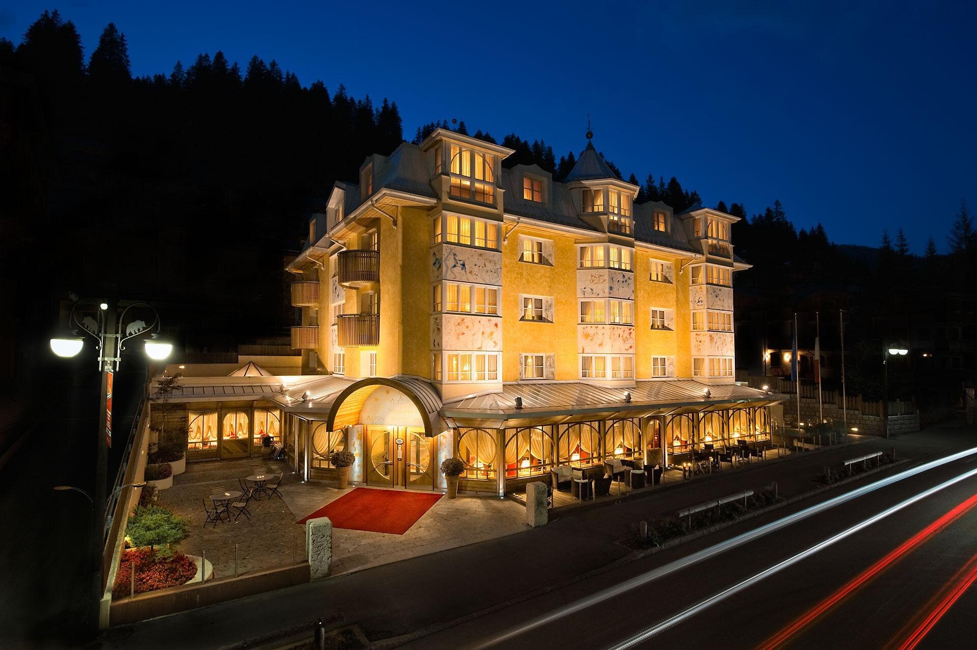 ALPEN SUITE HOTEL