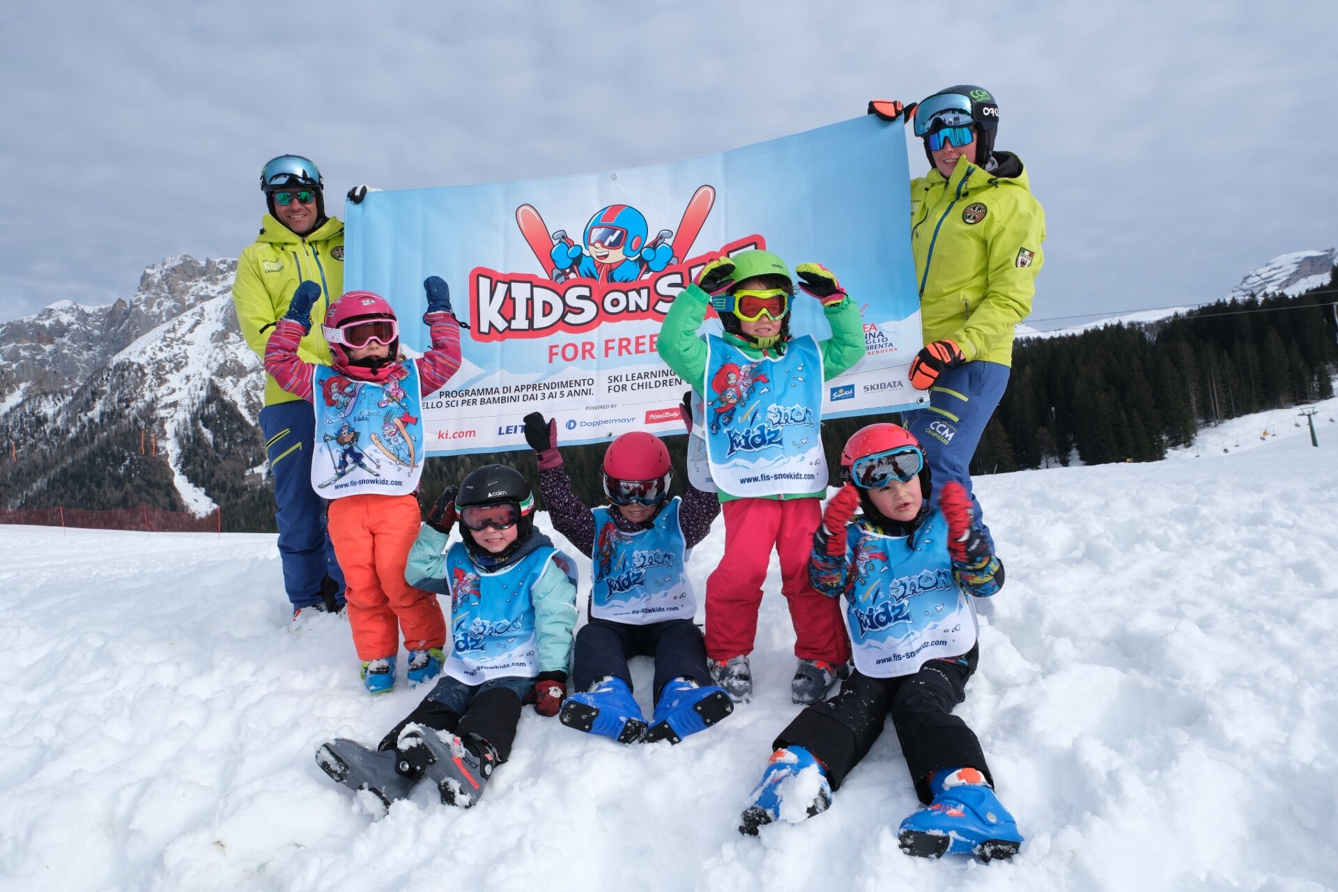 Kids on Ski