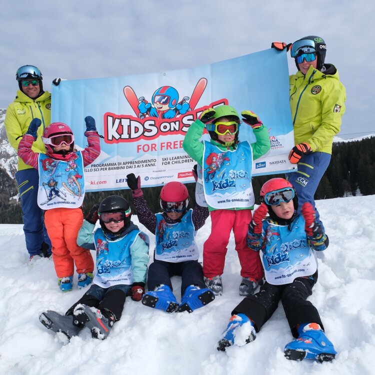 Kids on Ski