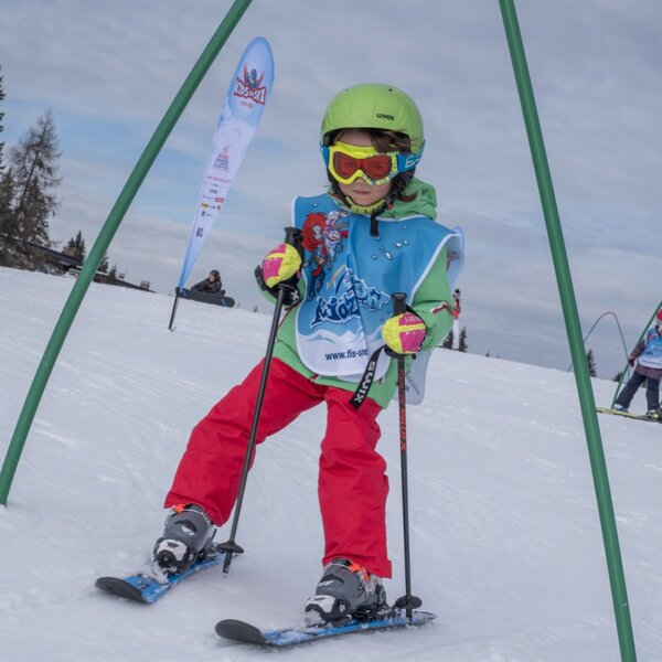 Kids on Ski