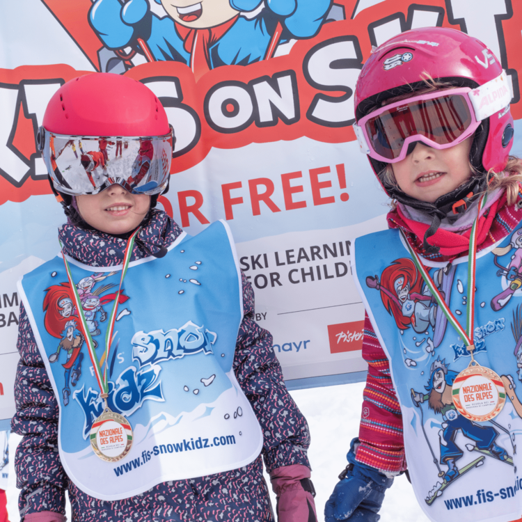 Kids On Ski Gallery