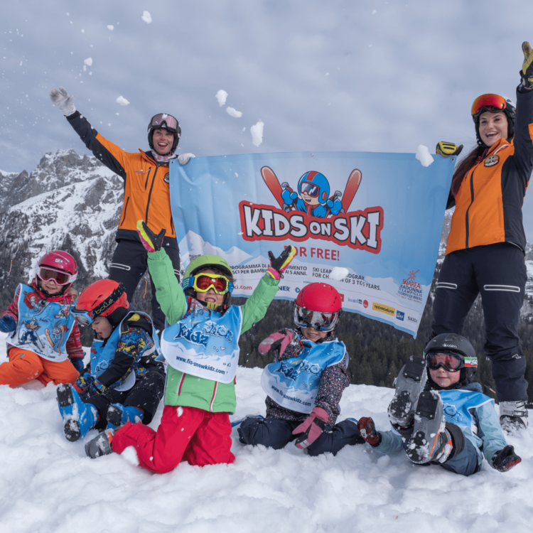 Kids On Ski Gallery 2